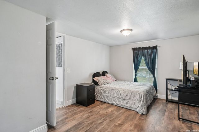 974 S Addison, San Antonio, TX 78264