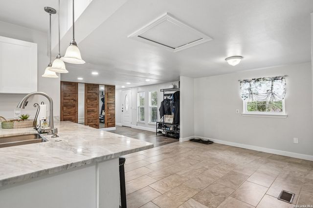 974 S Addison, San Antonio, TX 78264