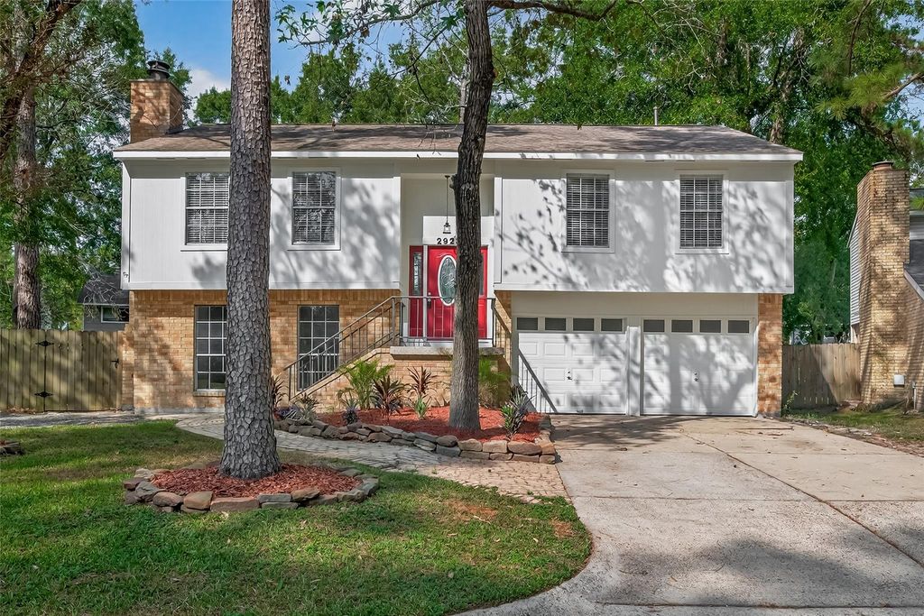 2923 Royal Glen Drive, Houston, TX 77339
