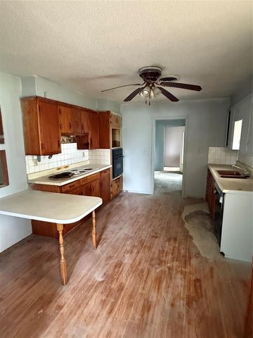 9175 County Road 1130, Lookeba, OK 73053