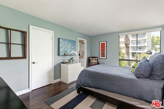1134 Alta Loma Road 305, West Hollywood, CA 90069