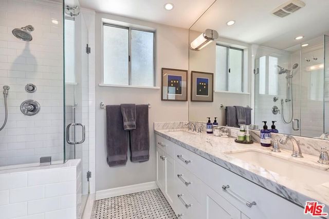 1134 Alta Loma Road 305, West Hollywood, CA 90069