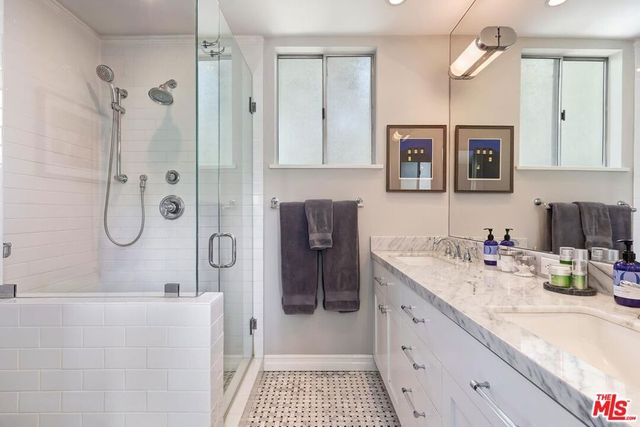 1134 Alta Loma Road 305, West Hollywood, CA 90069