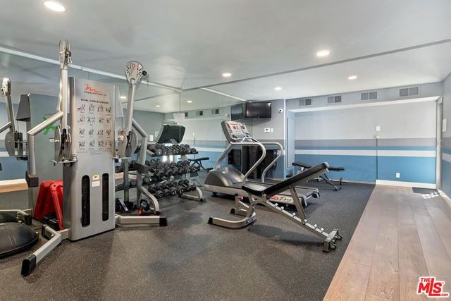 1134 Alta Loma Road 305, West Hollywood, CA 90069