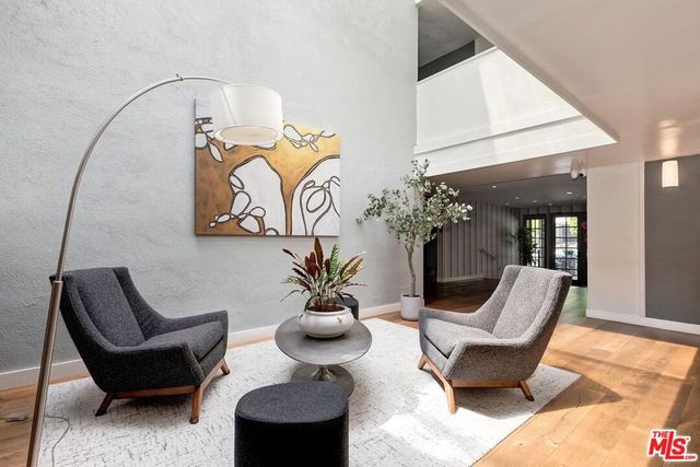 1134 Alta Loma Road 305, West Hollywood, CA 90069