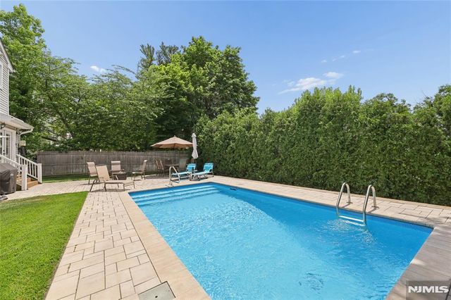 194 Madison Avenue, Cresskill, NJ 07626