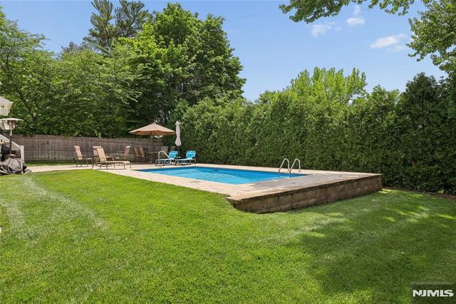 194 Madison Avenue, Cresskill, NJ 07626