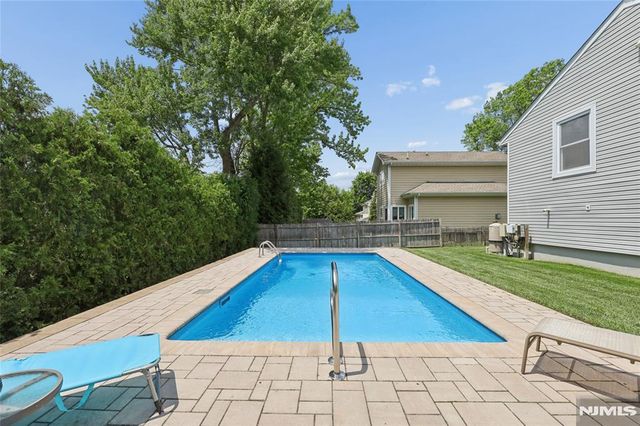 194 Madison Avenue, Cresskill, NJ 07626
