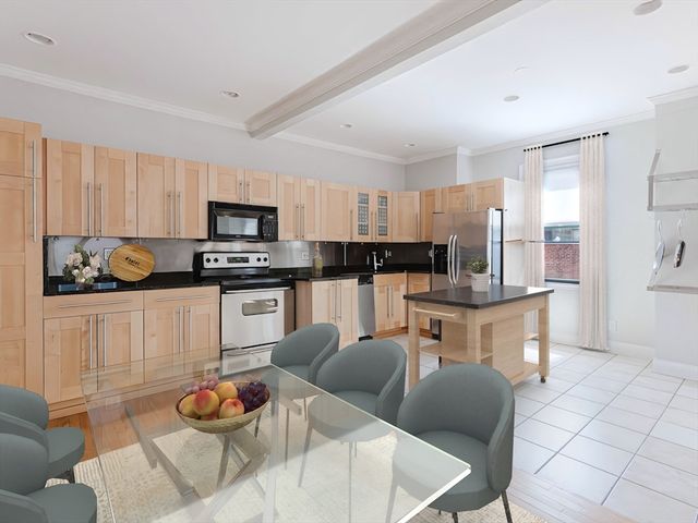 6 Cushing St 1, Waltham, MA 02453