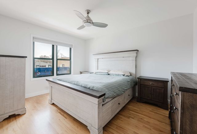 6 Cushing St 1, Waltham, MA 02453