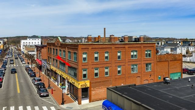 6 Cushing St 1, Waltham, MA 02453