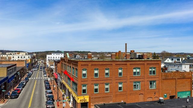 6 Cushing St 1, Waltham, MA 02453