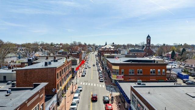 6 Cushing St 1, Waltham, MA 02453