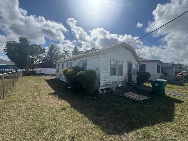 1244 NW 68th Ter, Miami, FL 33147