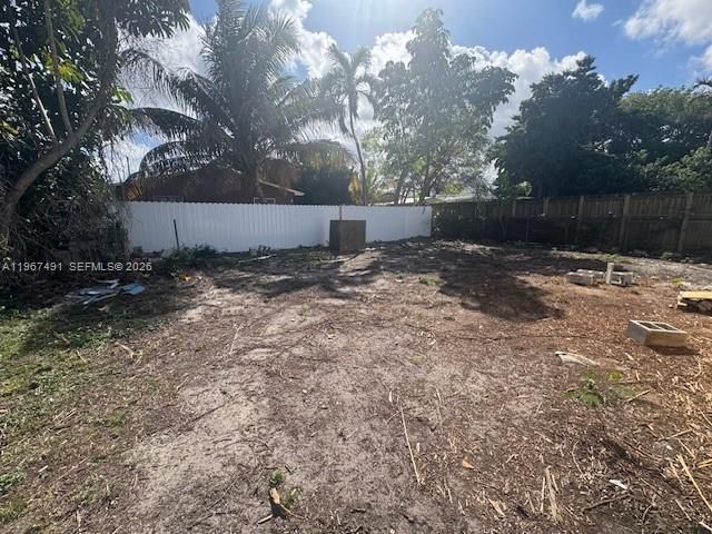 1244 NW 68th Ter, Miami, FL 33147