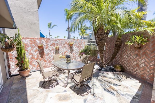 16102 Fame, Huntington Beach, CA 92649
