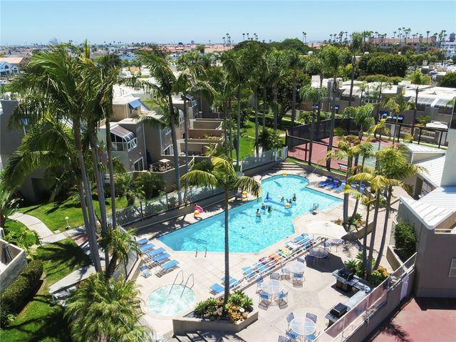 16102 Fame, Huntington Beach, CA 92649