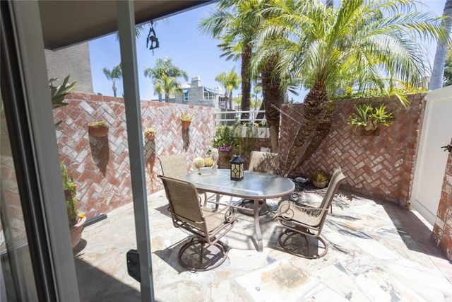 16102 Fame, Huntington Beach, CA 92649