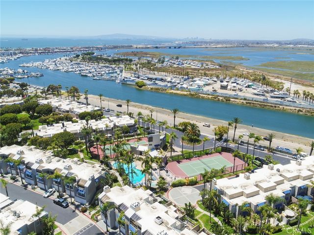 16102 Fame, Huntington Beach, CA 92649