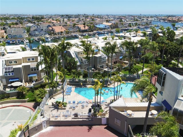 16102 Fame, Huntington Beach, CA 92649