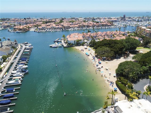 16102 Fame, Huntington Beach, CA 92649