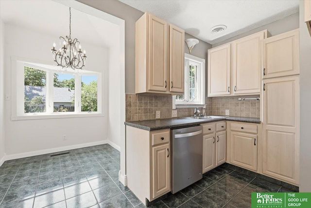 1749 N Broad Street, Fremont, NE 68025