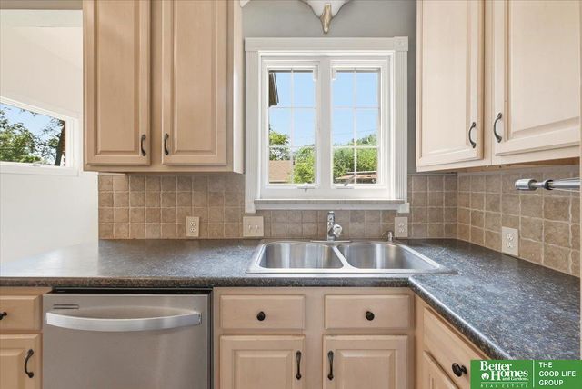 1749 N Broad Street, Fremont, NE 68025