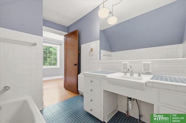 1749 N Broad Street, Fremont, NE 68025