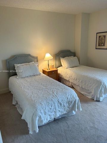 19707 Turnberry Way 17-E, Aventura, FL 33180