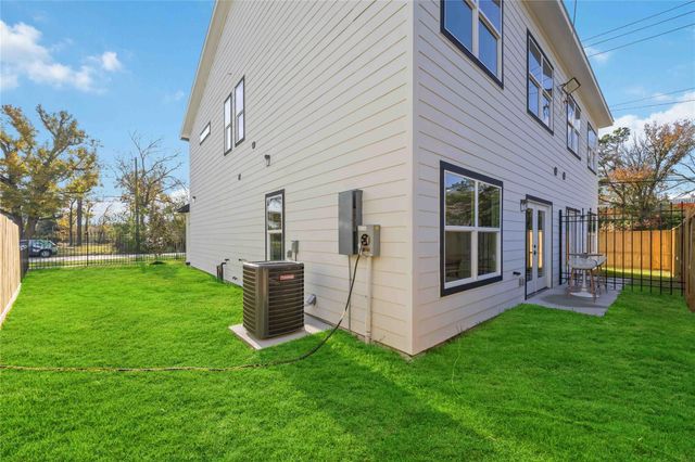 7117 Springdale Street A, Houston, TX 77028