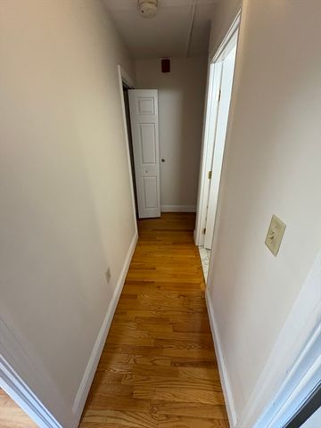 400 Massachusetts Avenue 30, Boston, MA 02115