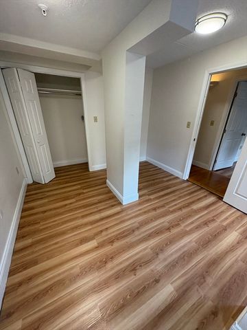 400 Massachusetts Avenue 30, Boston, MA 02115