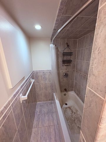 400 Massachusetts Avenue 30, Boston, MA 02115
