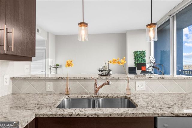 1080 PEACHTREE Street NE 1408, Atlanta, GA 30309