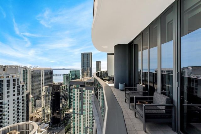 1000 Brickell Plz PH5203-FURN, Miami, FL 33131