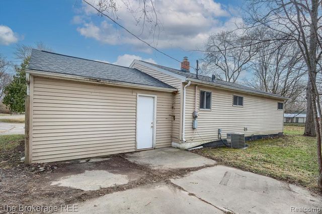 4093 Coral Street, Burton, MI 48509