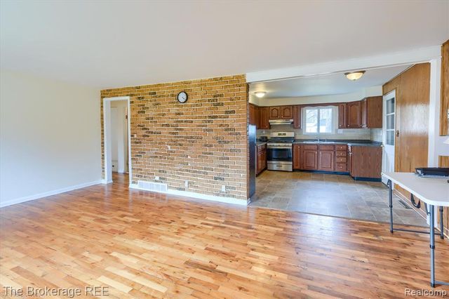 4093 Coral Street, Burton, MI 48509