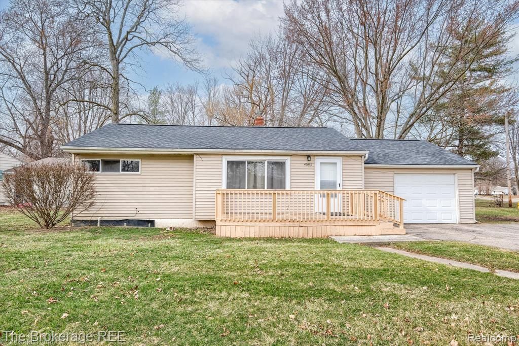 4093 Coral Street, Burton, MI 48509