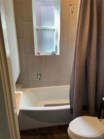 1806 Allen Avenue, St Louis, MO 63104