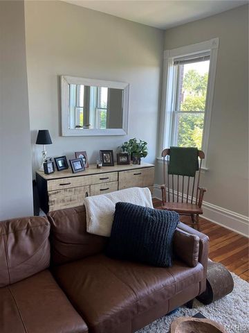 1806 Allen Avenue, St Louis, MO 63104