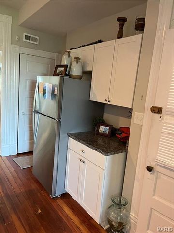 1806 Allen Avenue, St Louis, MO 63104