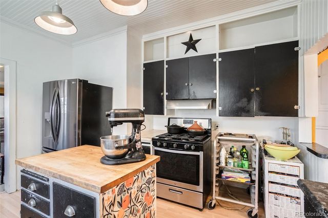 3995 Zenobia Street, Denver, CO 80212