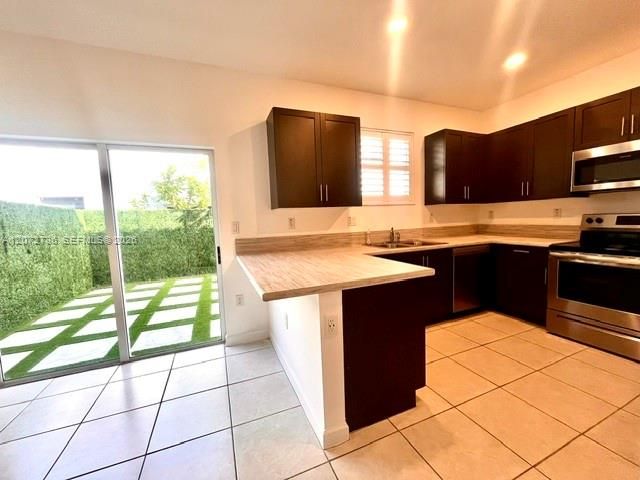 2606 SE 13th Street, Homestead, FL 33035