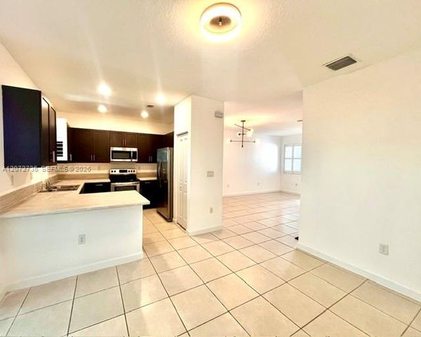2606 SE 13th Street, Homestead, FL 33035