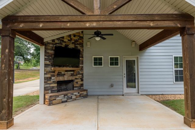 68 Dunley Court, Ellerslie, GA 31807