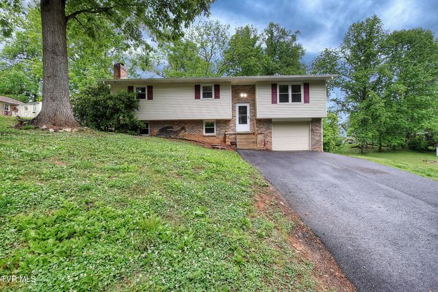 111 Independence Lane, Elizabethton, TN 37643