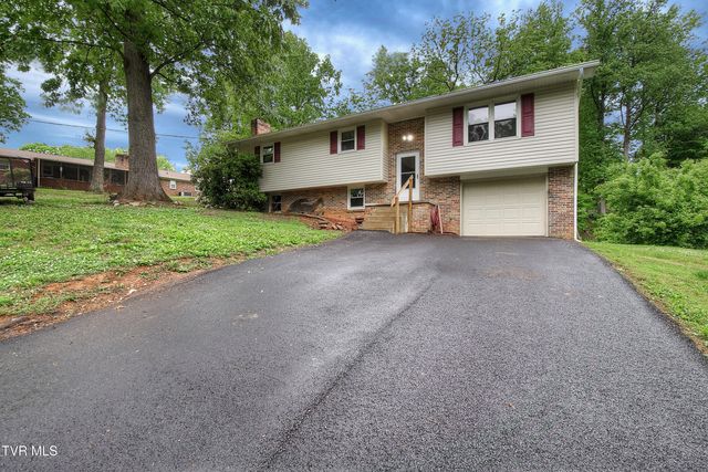 111 Independence Lane, Elizabethton, TN 37643