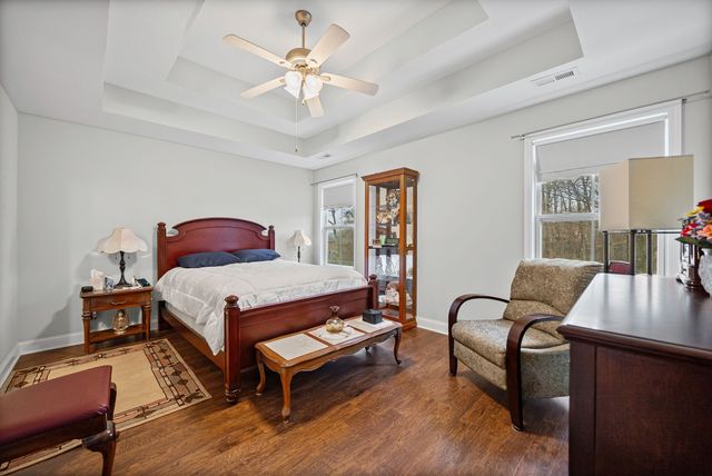 1168 Belvoir Ln, Clarksville, TN 37040