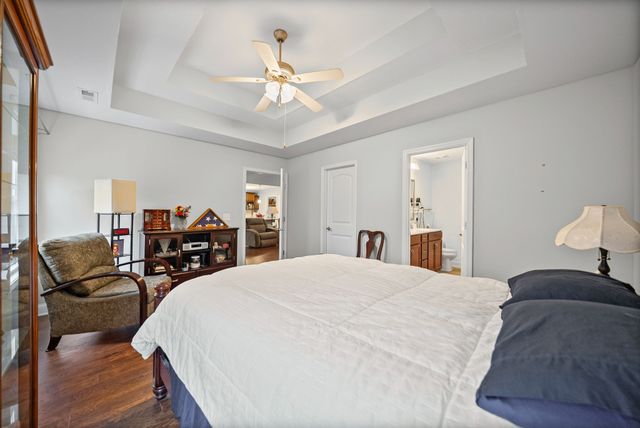 1168 Belvoir Ln, Clarksville, TN 37040