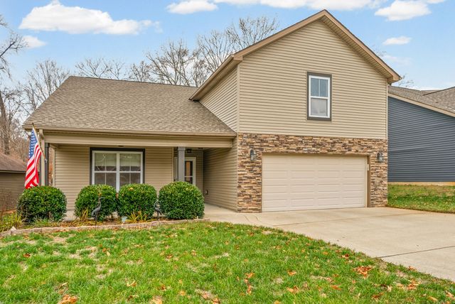 1168 Belvoir Ln, Clarksville, TN 37040